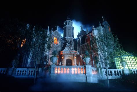 Unearthly Tales from Boyd's Creek's Haunted Magic Mansion